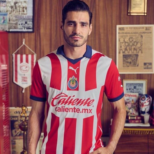 Puma Chivas de Guadalajara 2023/24 Men's Home Shirt - Image 4